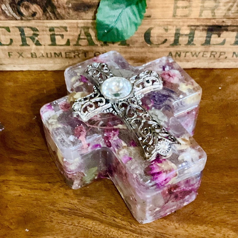 Old Rugged Cross Gift Box - Picture 9 of 14